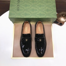 Gucci Leather Shoes